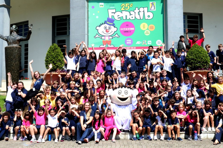 Fenatib tem mais seis apresentações nesta quarta-feira
