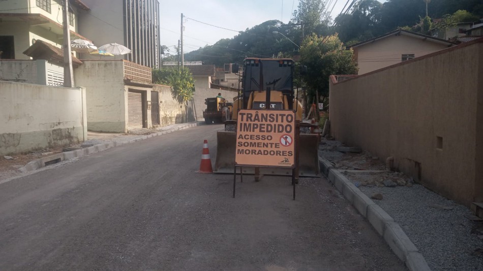Trecho em obras na Rua Araranguá terá etapa de pavimentação no sábado, dia 16