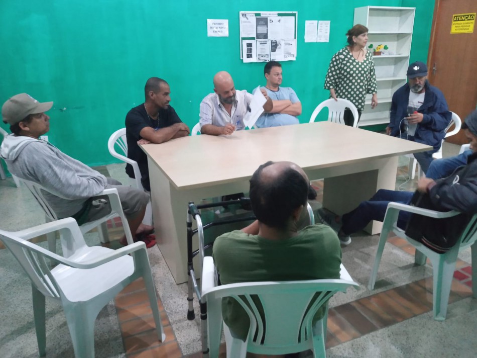 Centro POP promove oficina literária com pessoas em situação de rua