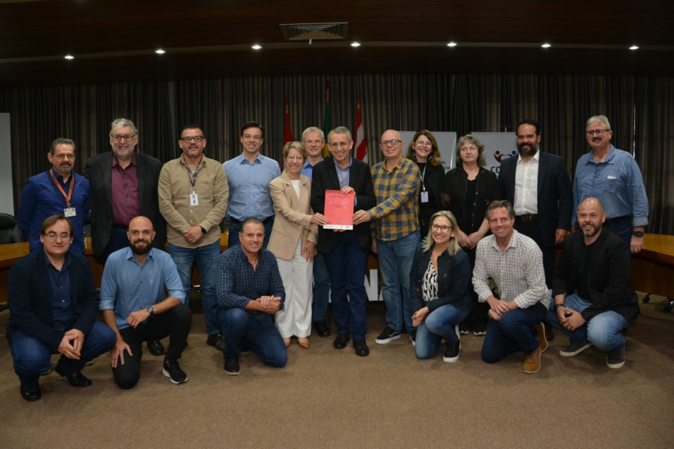 Semudes e Comen entregam Plano Municipal de Políticas sobre Drogas