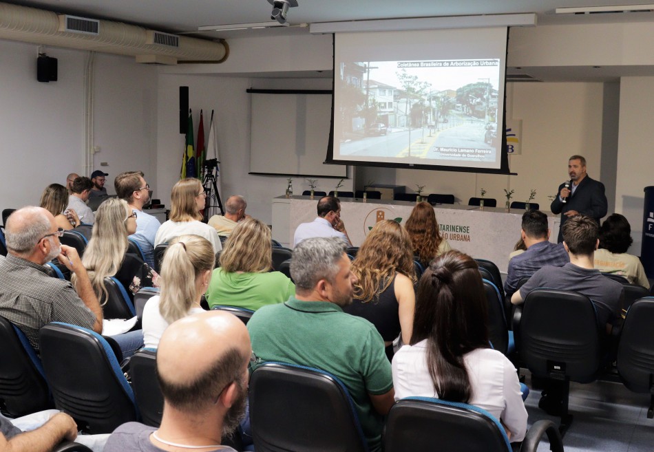 Blumenau é palco do III Fórum Catarinense de Arborização Urbana