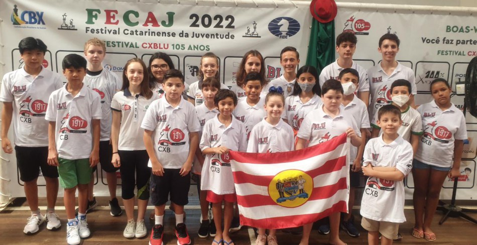 Enxadristas de Blumenau são campeões no Festival Catarinense da Juventude de Xadrez