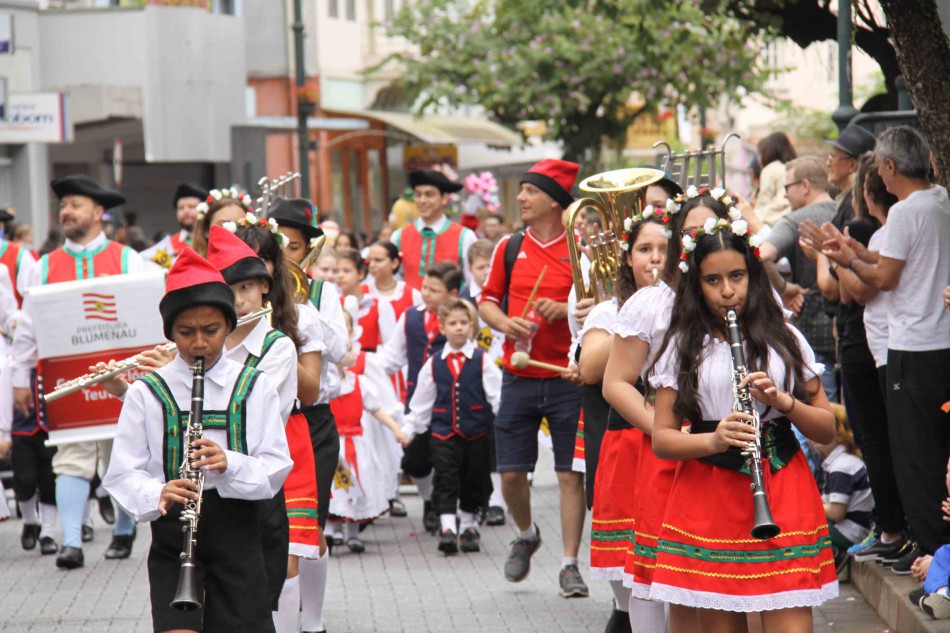 Comissão volta a se reunir para preparar desfile de 2 de setembro