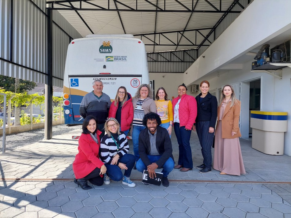 Blumenau recebe a visita da Assistência Social de Araquari