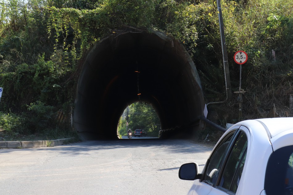 Obras na BR-470 alteram o trânsito na Rua Samuel Morse