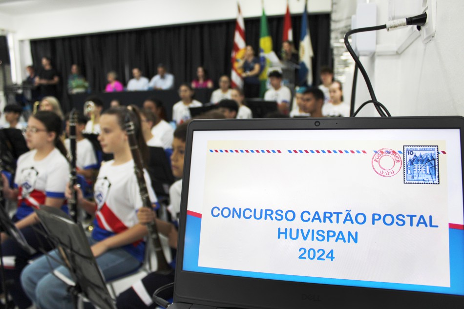 Prefeitura de Blumenau divulga estudantes vencedores de concurso de cartões postais