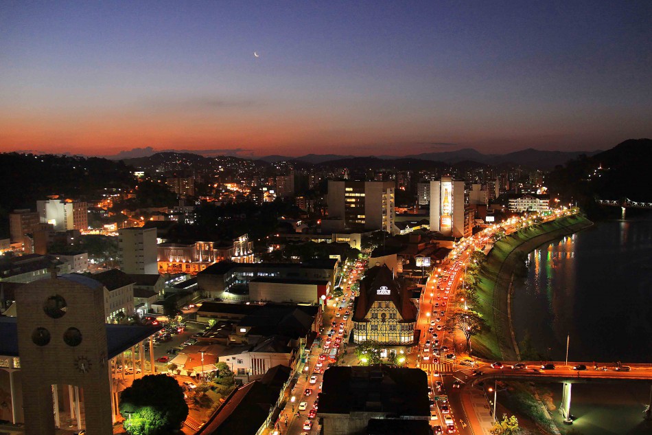 Blumenau conclui agenda de promoção turística em eventos no Brasil e na América do Sul