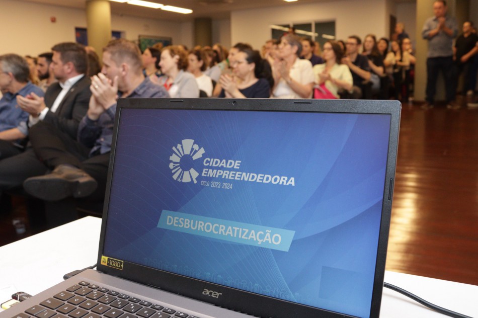 Integração de sistemas reduz tempo para abertura de empresas em Blumenau