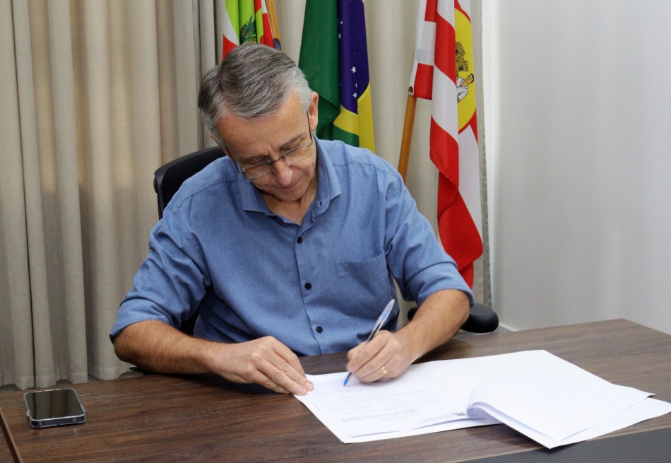 Prefeito encaminha à Câmara anteprojeto de lei para multar usuários de drogas ilícitas em vias públicas