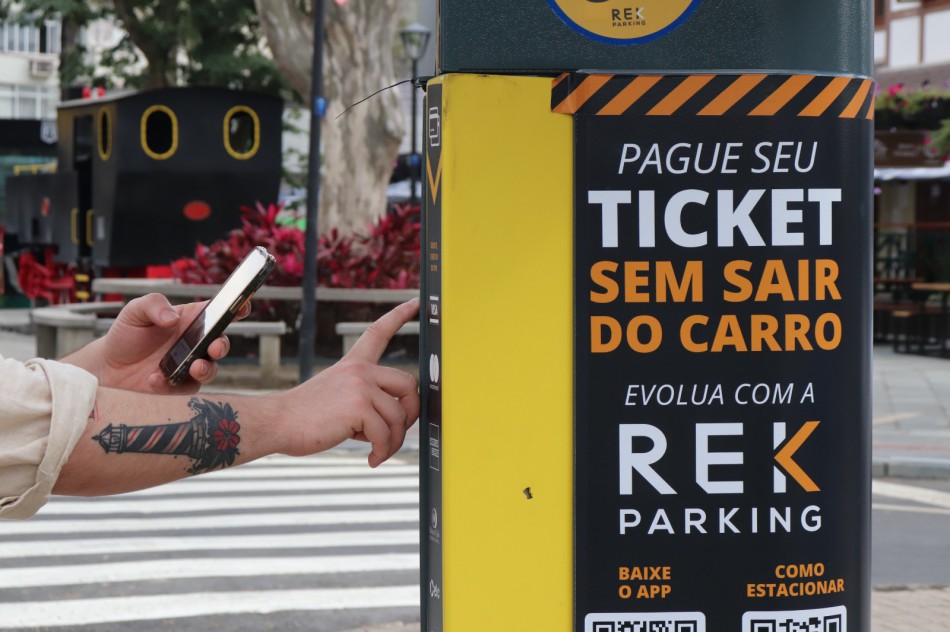 Nova Área Azul de Blumenau encerra período de adaptação no sábado