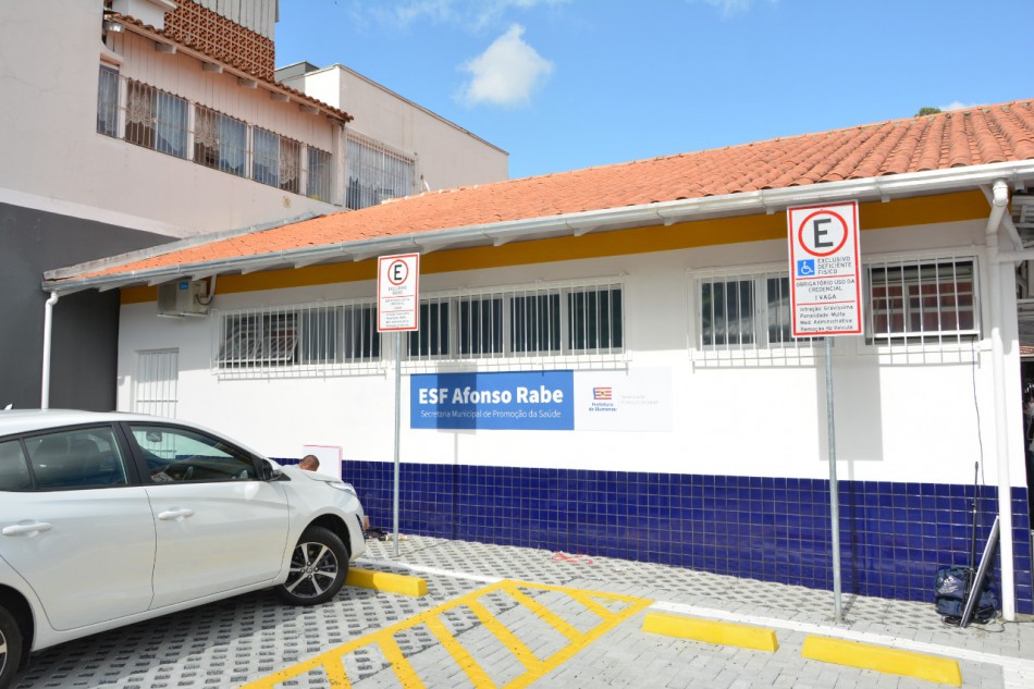 Sala de vacina da ESF Afonso Rabe está fechada para manutenção