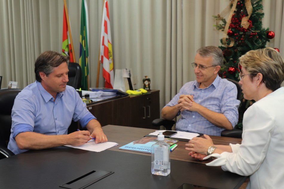 Blumenau publica portaria sobre uso de máscara nos serviços públicos de saúde