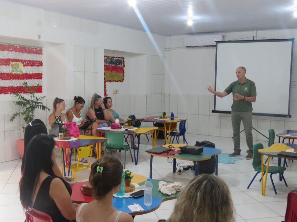 Professores são contemplados com palestras sobre educação ambiental