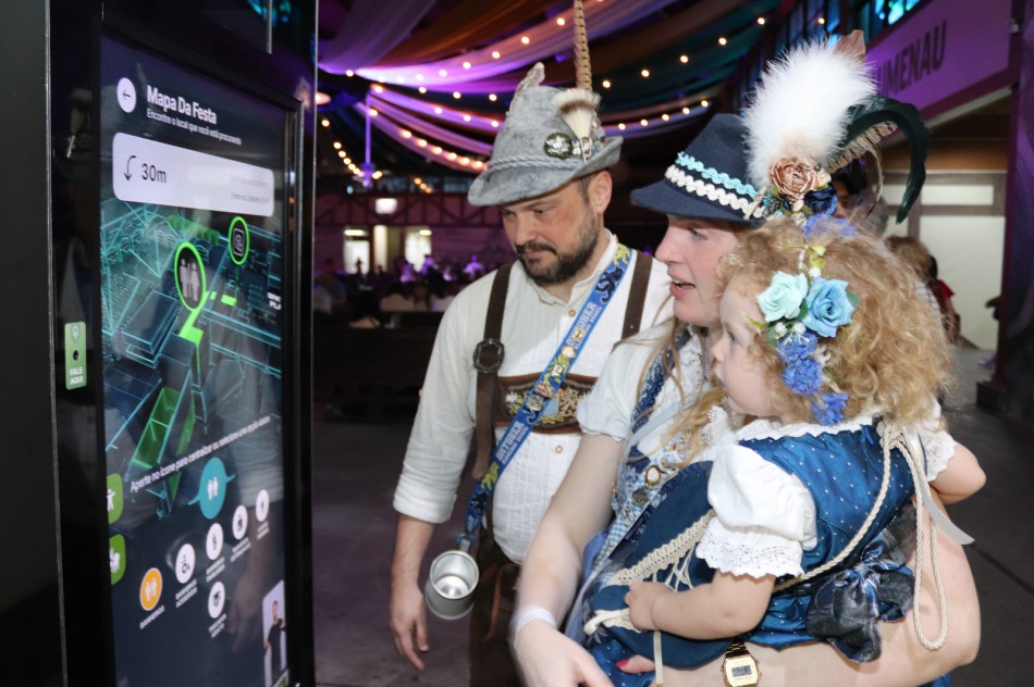 Oktoberfest Blumenau reforça segurança com tecnologia e integração e vira referência