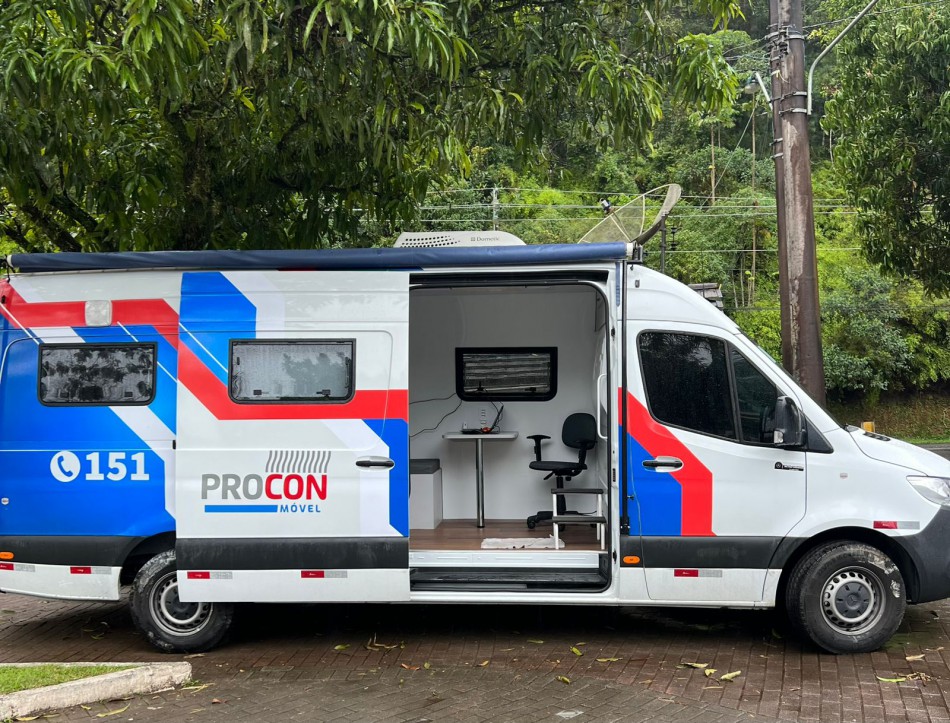Procon Móvel atende comunidade do Tribess