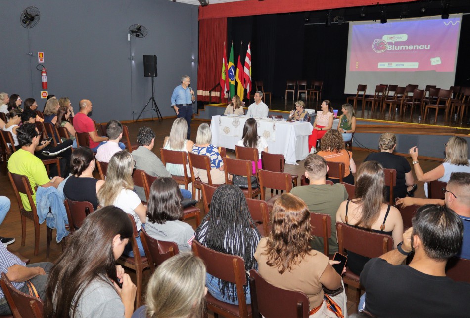Professores da rede pública municipal são premiados em programa de incentivo ao mercado da tecnologia