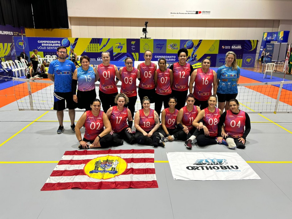 Blumenau conquista medalha no Brasileiro de vôlei sentado e tem duas convocações para a Seleção BrasileiraBrasileira