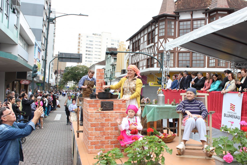 Blumenau começa a preparar programação dos 173 anos