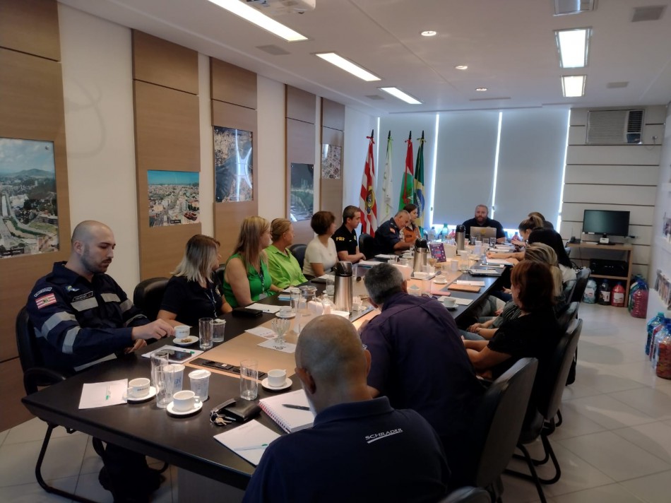 Comissão do Maio Amarelo planeja ações para 2024 em reunião inaugural