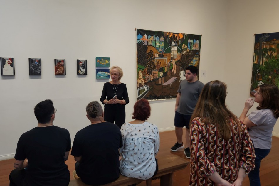 Museu de Arte de Blumenau recebe alunos de pós-graduação da Furb