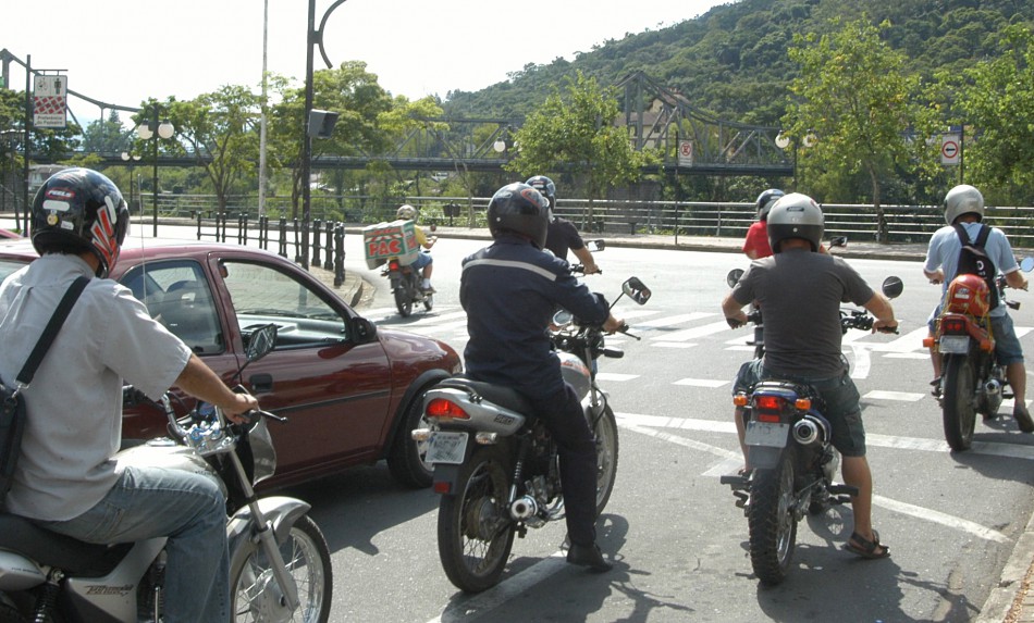 Prefeitura promove curso de pilotagem defensiva para motociclistas