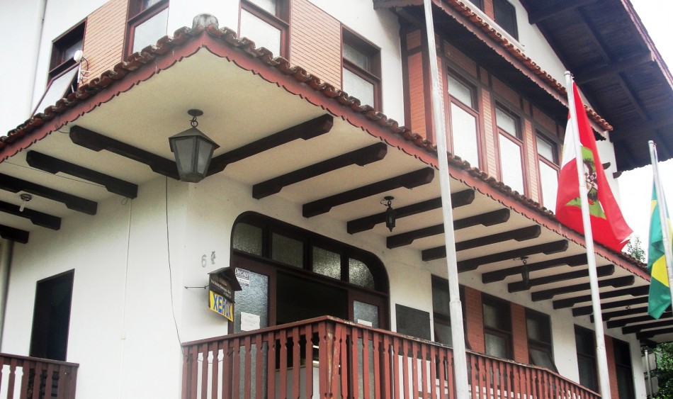 Escritores sem fronteiras estão em Blumenau