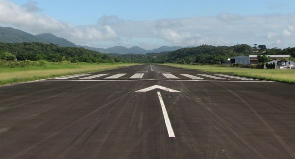 Prefeitura faz visita técnica no Aeroporto de Blumenau com vereadores