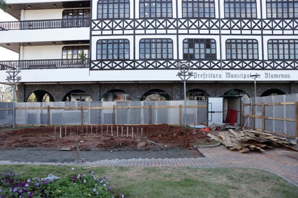 Revitalização da Praça Victor Konder tem início nesta semana