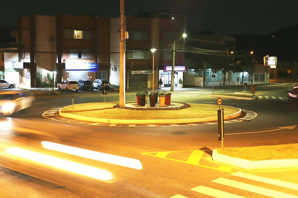 Prefeitura realiza melhorias e modernização em rotatórias da cidade