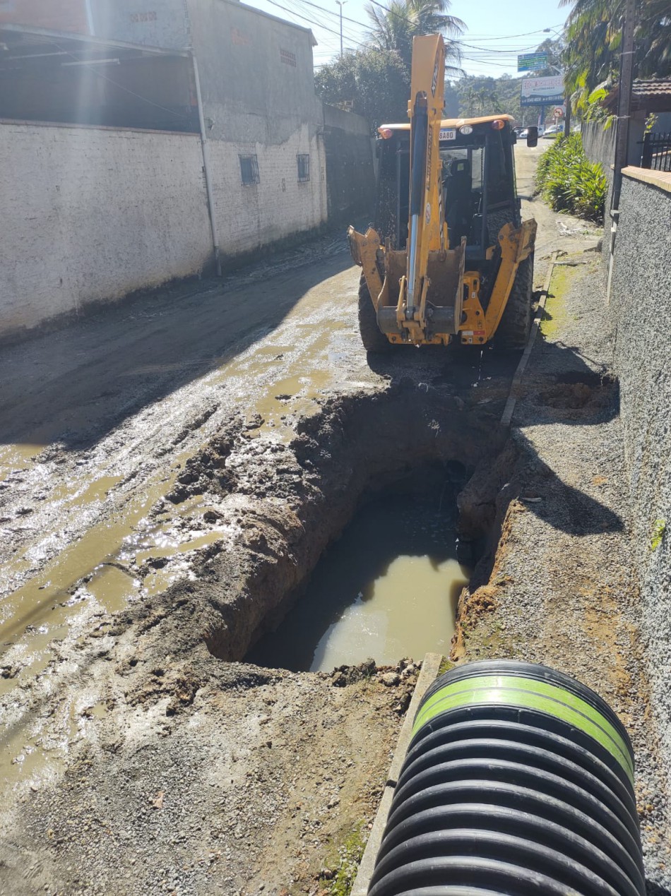 Seurb inicia obra de drenagem em via no Salto do Norte 