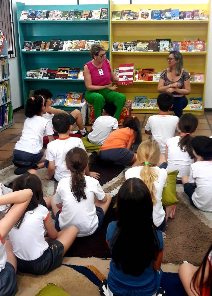 Alunos da Escola Barão participam de ação de leitura