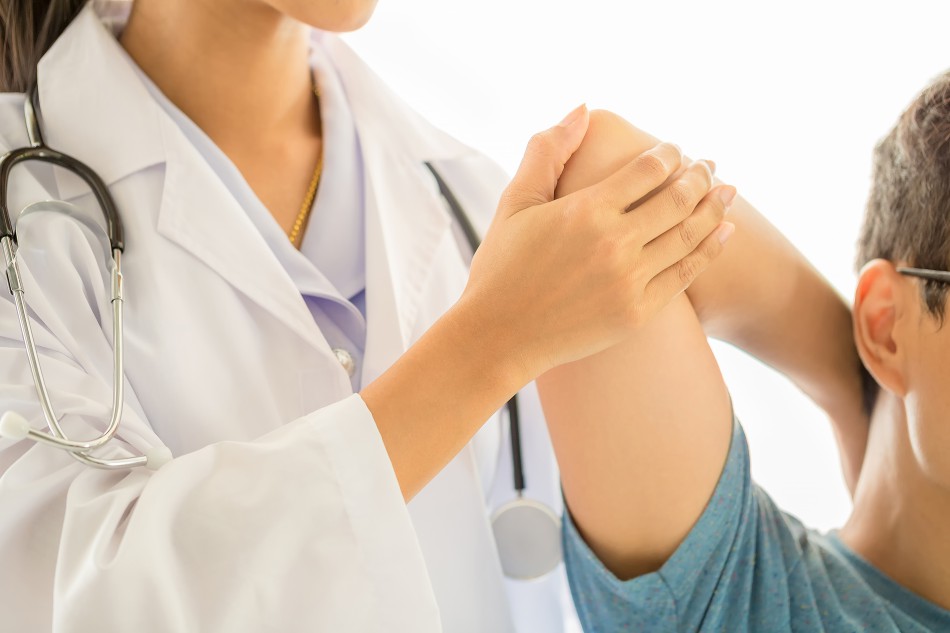 Carteira de identificação garante atendimento prioritário a pessoas com fibromialgia