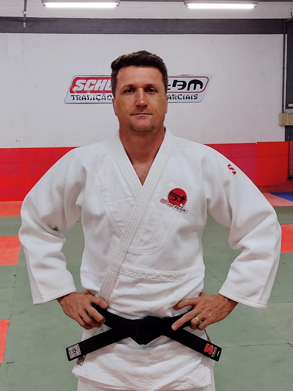 Blumenau tem atleta e técnico convocados para a Seleção Brasileira de Judô