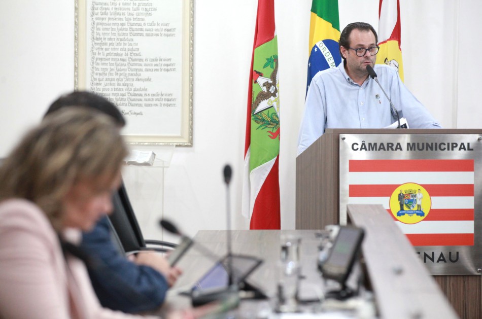Secretaria de Turismo e Lazer apresenta balanço de ações na Câmara de Vereadores