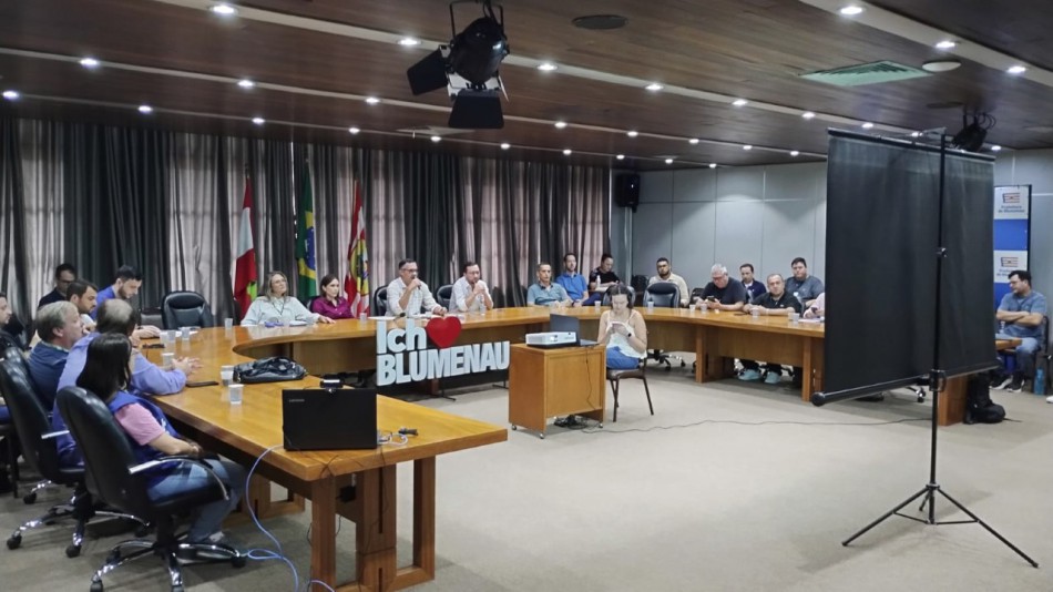 Conselho aprova uso de recursos do fundo municipal para compra de caixas d¿água para pessoas de baixa renda