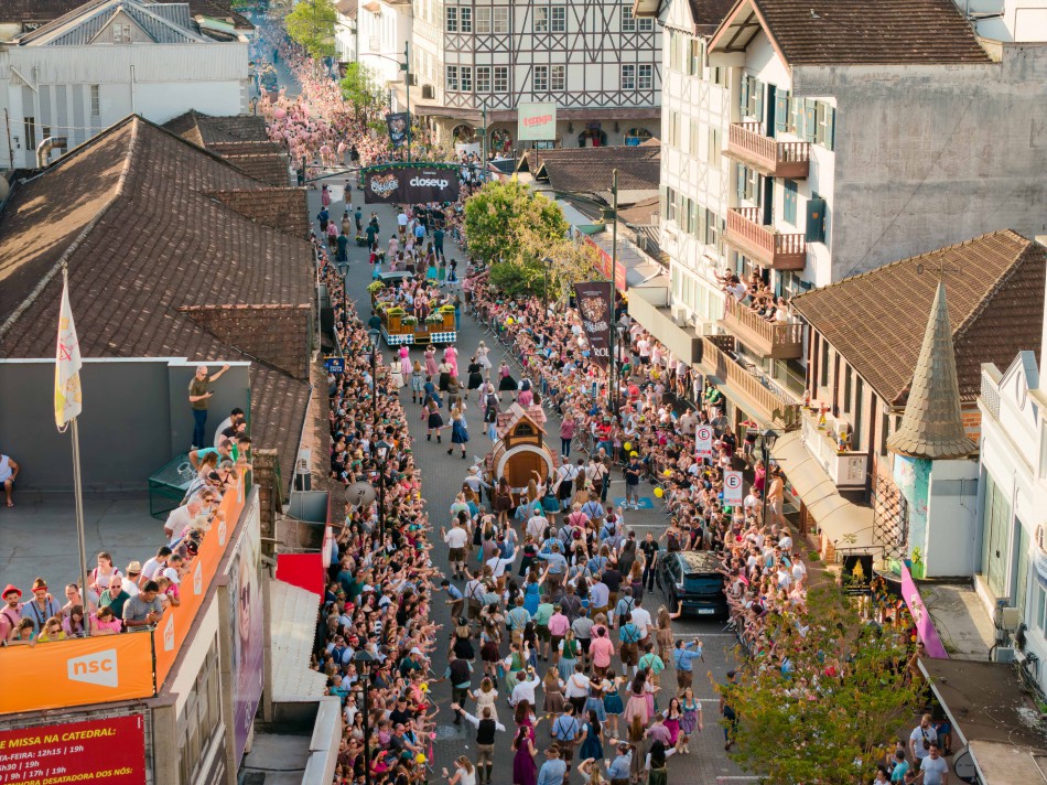 Ação da Oktoberfest Blumenau será apresentada como exemplo de sucesso em evento mundial sobre deficiência visual