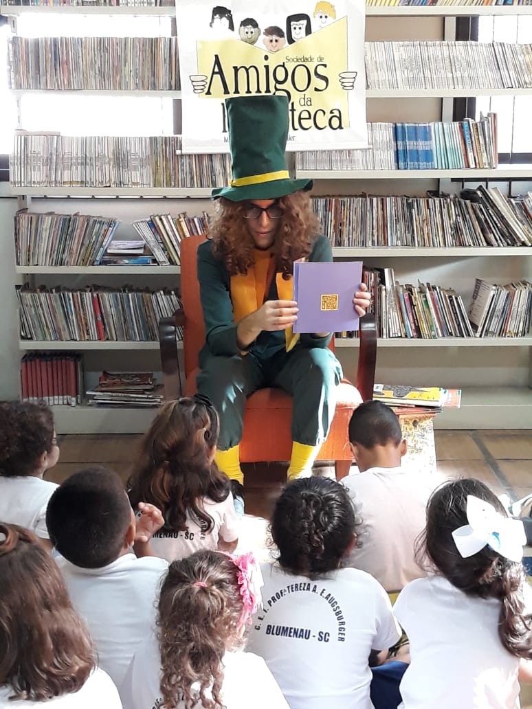 Biblioteca municipal inaugura programação dedicada a Monteiro Lobato