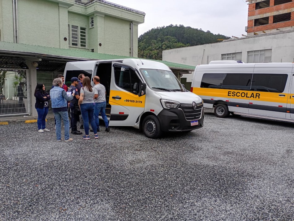 Prefeitura de Blumenau inicia campanha para conscientização do uso do transporte escolar regularizado