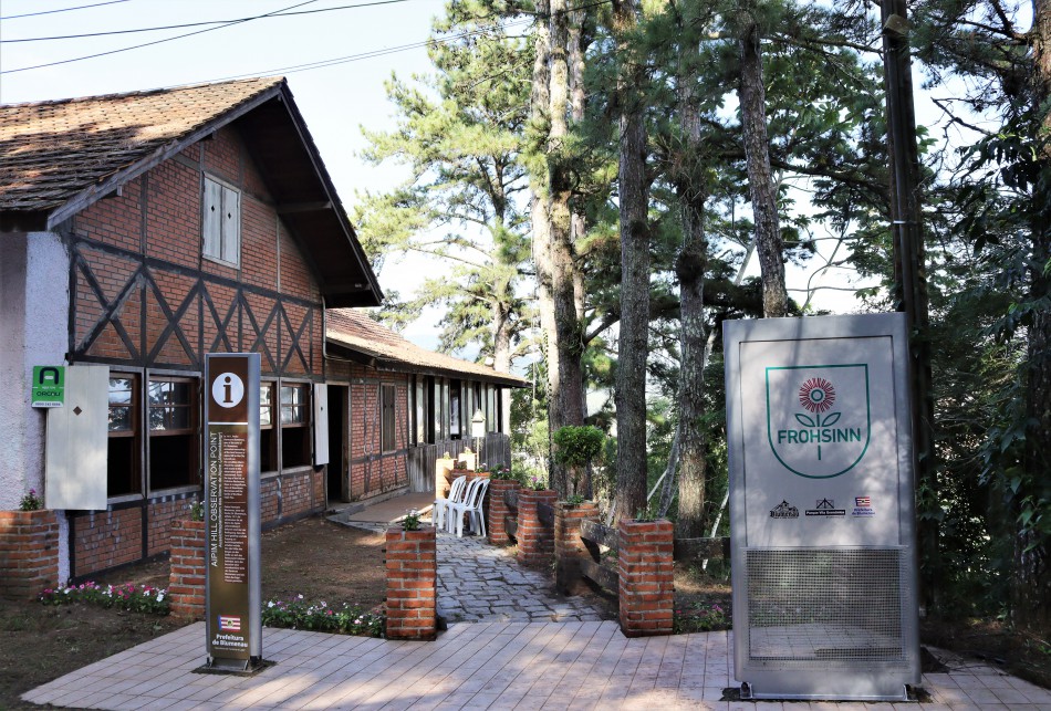 Licitação da reforma do antigo restaurante Frohsinn é assinada