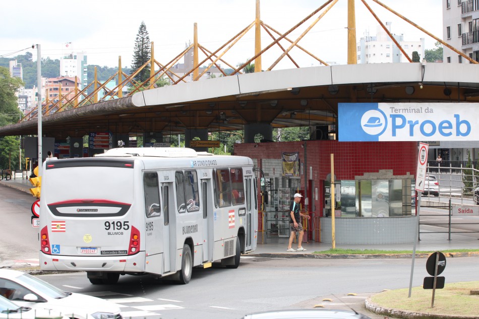 Horários de ônibus para atender estudantes do Cedup são suspensos durante o recesso escolar