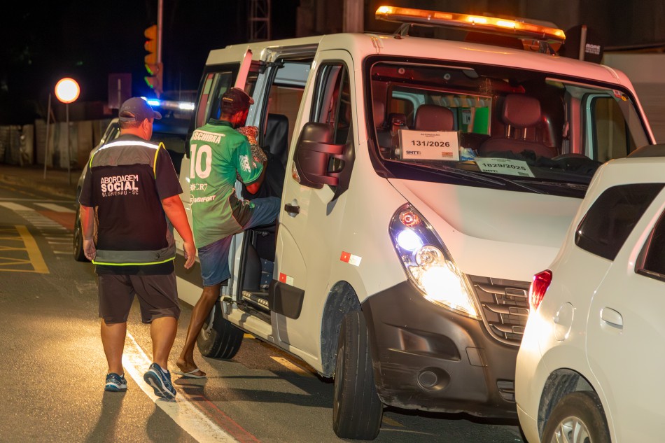 Prefeitura intensifica fiscalização e ações de abordagem à população em situação de rua em Blumenau