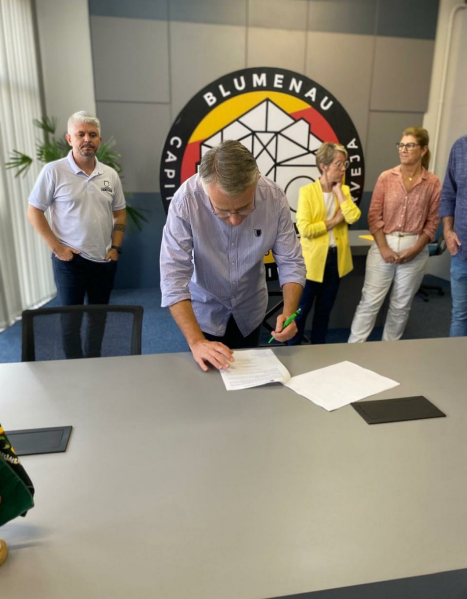 Prefeitura de Blumenau confirma parceria para realizar Festival da Cerveja em março de 2025