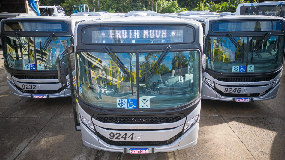 Blumenau recebe 16 novos ônibus e inicia renovação da frota do transporte coletivo