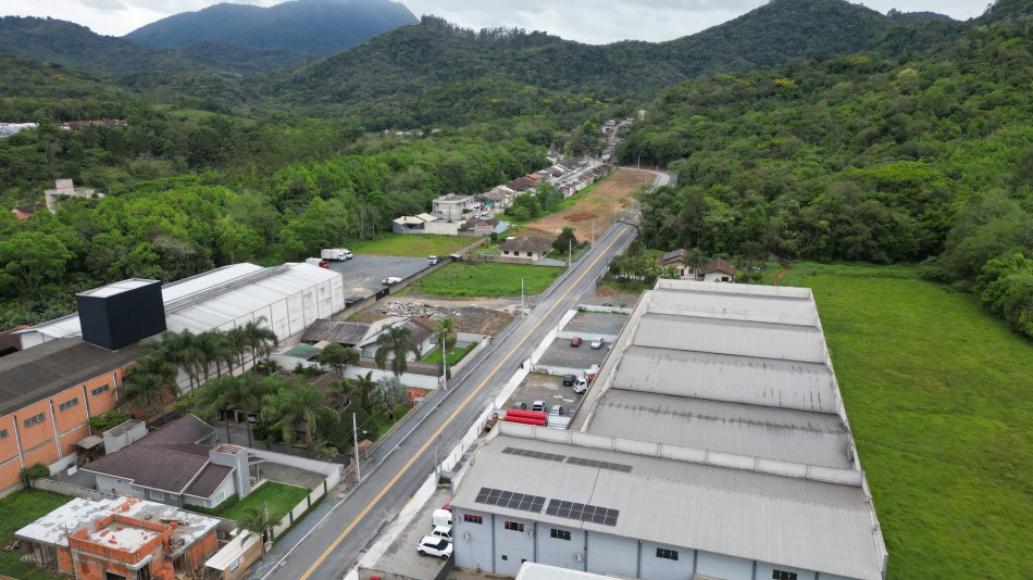 Prefeitura de Blumenau conclui pavimentação em três ruas do bairro Itoupava Central