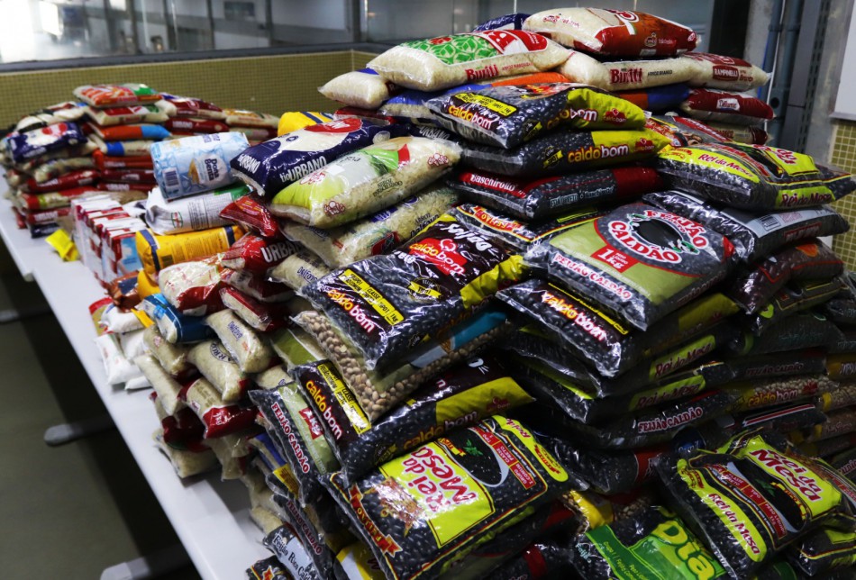 Rock'n Fest arrecada mais de uma tonelada de alimentos