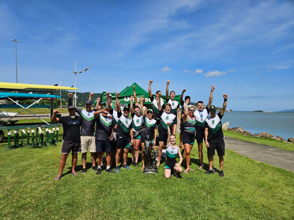 Remadores de Blumenau conquistam medalhas em Florianópolis