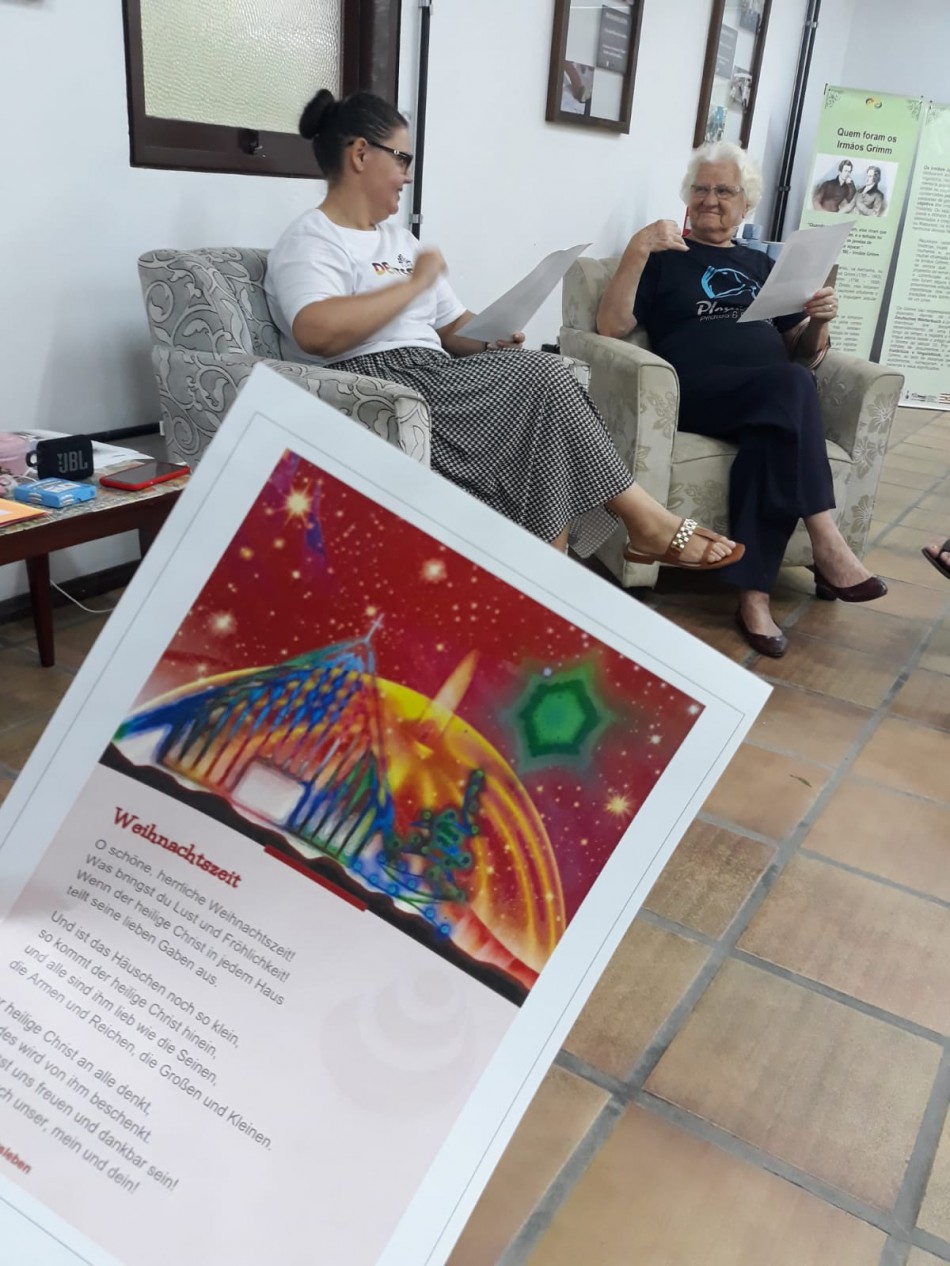 Contos e Encontros de novembro incentiva produção de poesias natalinas