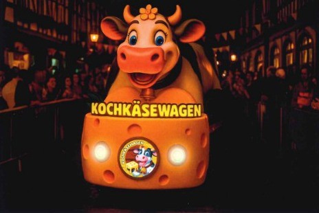 Novo carro alegórico é escolhido para integrar os desfiles da Oktoberfest Blumenau