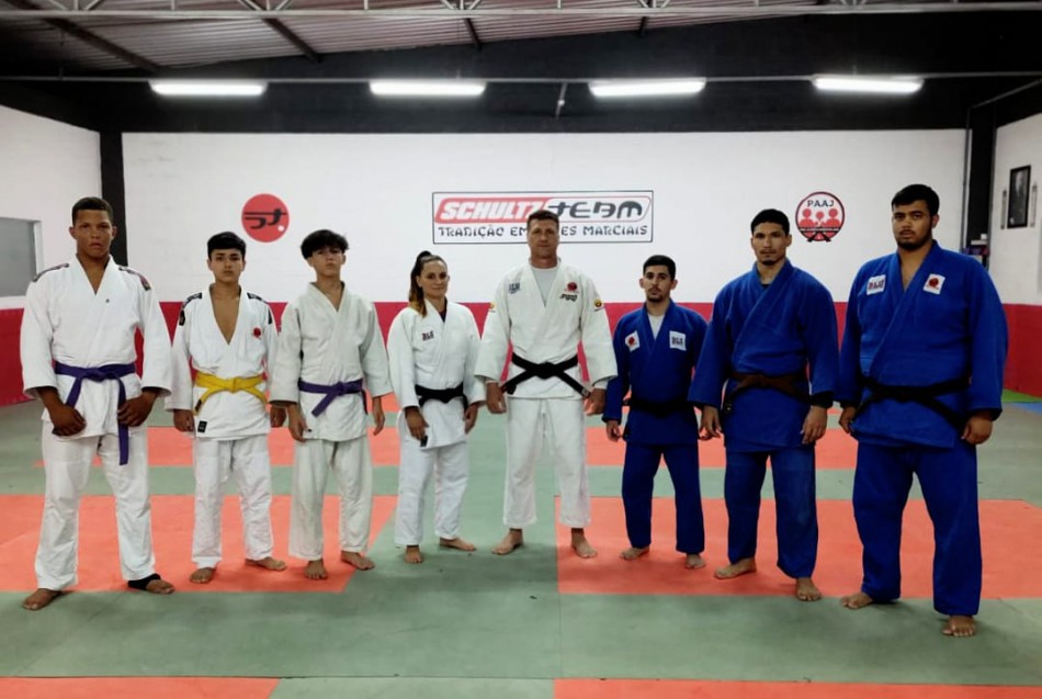 Judocas de Blumenau representam Santa Catarina no Campeonato Brasileiro