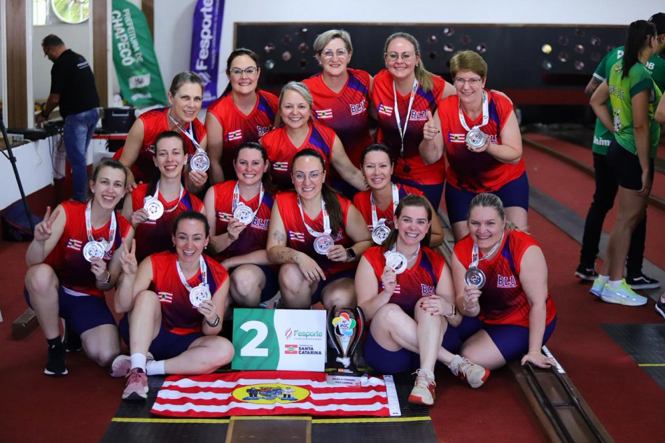 Com pódio no bolão 23 feminino, Blumenau avança na disputa dos Jasc 2025